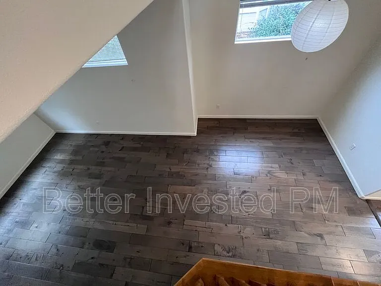 1429 Woodside Cir — Photo 16
