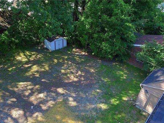 4th image of 366 Woodbine Ave SE