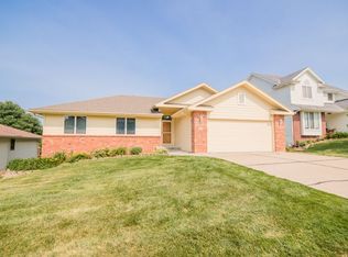 313 W Ferndale Dr, Council Bluffs, IA 51503