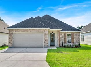 319 Wanda St, Luling, LA 70070