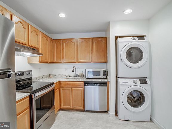 2nd image of 8614 Village Way Suite 8614