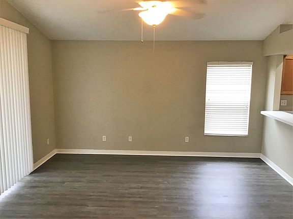 5th image of 2226 Roanoke Springs Dr