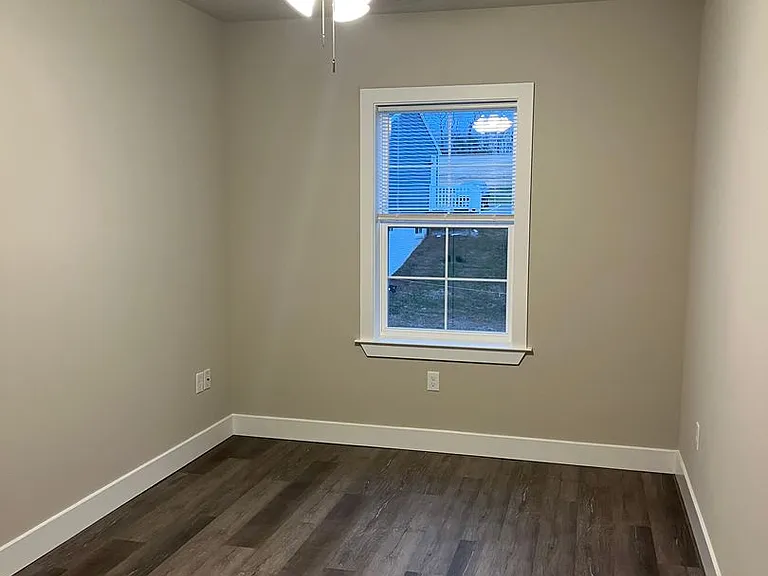 Salem Run Apartments Phase 2 — Photo 284