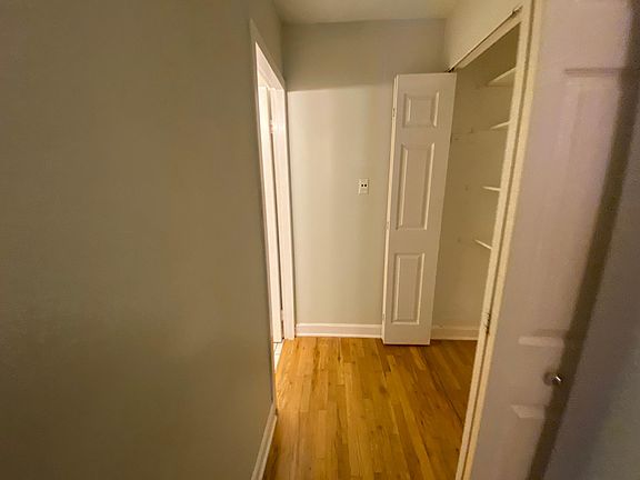 4th image of 1446 N Dearborn St #1AA