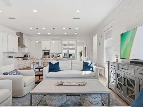 419 Lakefront Dr #Id1511649p, Panama City Beach, FL 32413