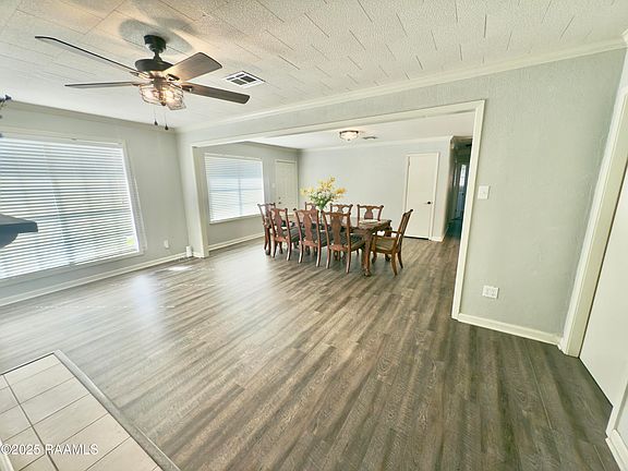 4th image of 148 Emerite Dr