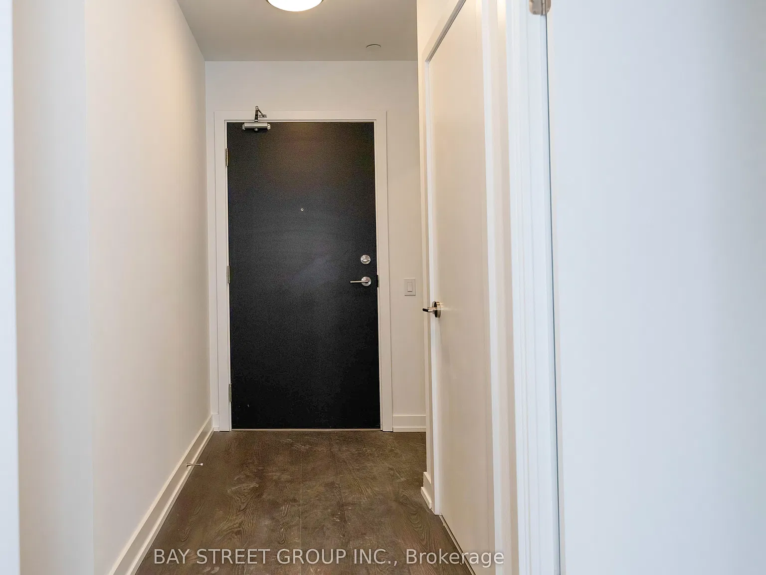 3 bed, $2,950 — Photo 2