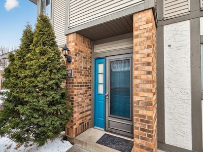 425 Shelard Pkwy Unit 102, Saint Louis Park, MN, 55426