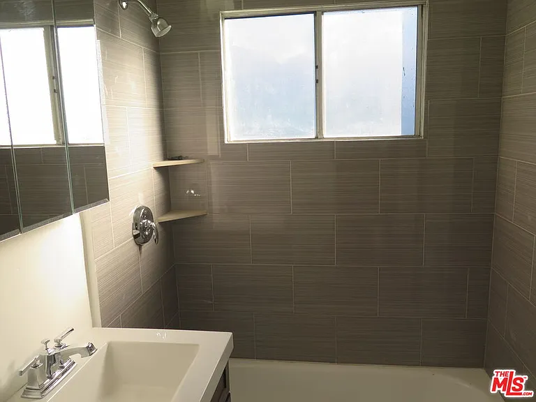 833 N Kingsley Dr #2 — Photo 19