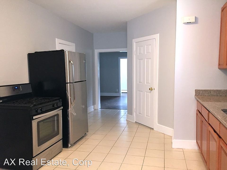 1st image of 370 Warburton Ave
