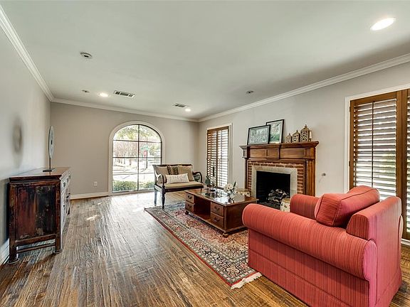 3rd image of 4436 Stanhope Ave