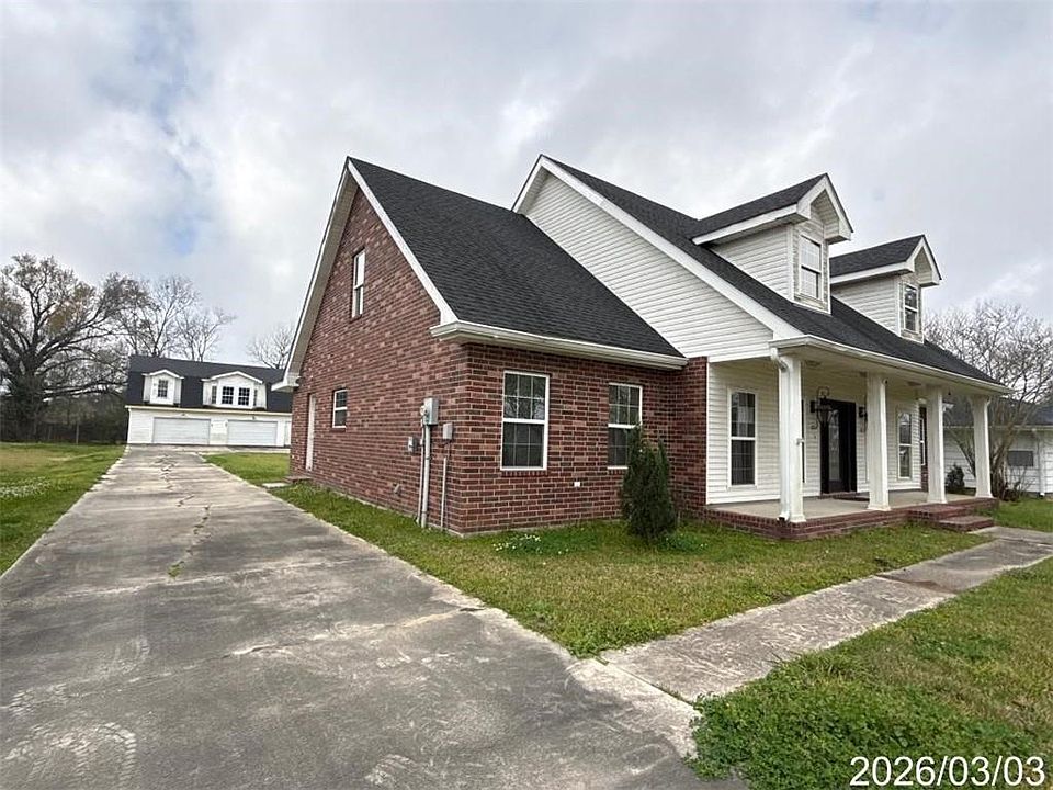 1st image of 304 4th St