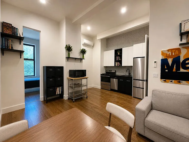 116 Seigel St #1 — Photo 3
