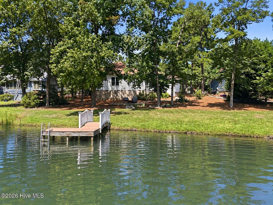 1st image of 104 Fox Run Court
