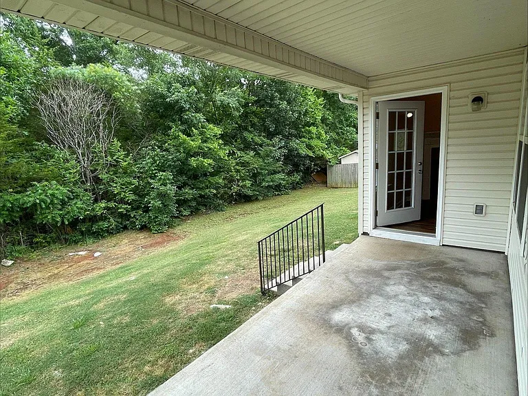 716 McKean Dr — Photo 14