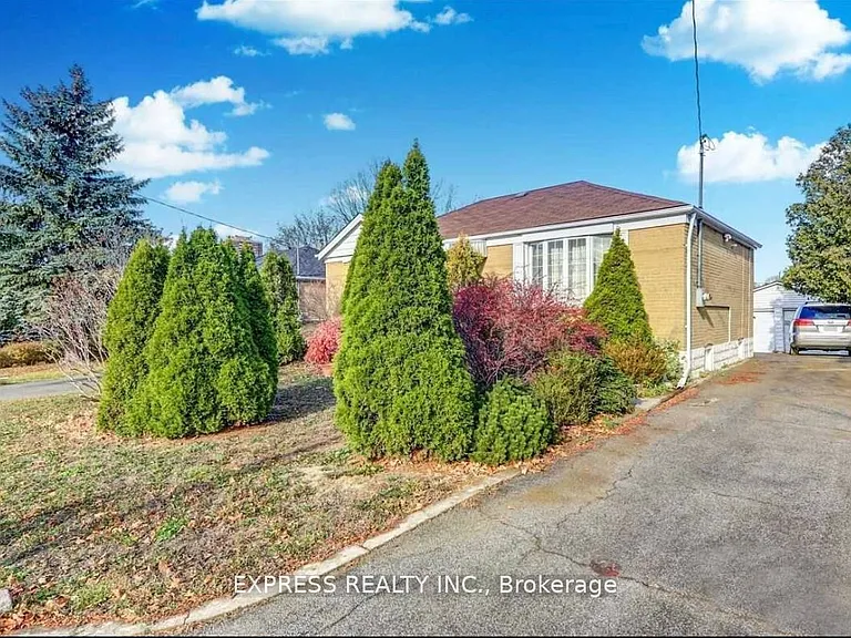 46 William Cragg Dr — Photo 2