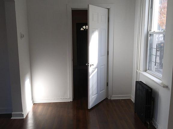4th image of 200 N Burgher Ave #1