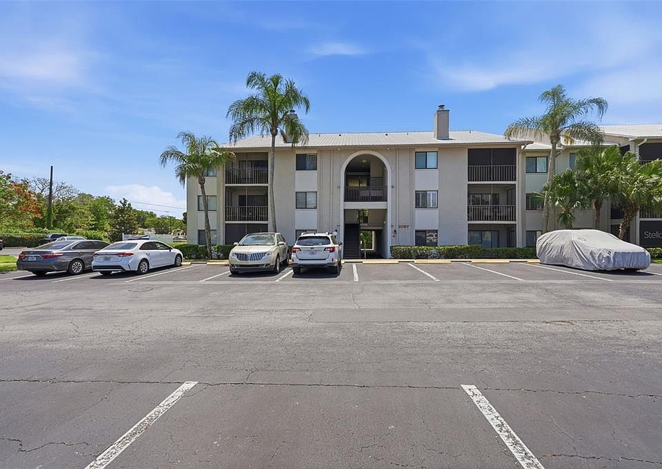 1st image of 2067 Hunters Glen Dr #339