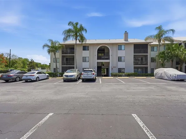 2067 Hunters Glen Dr #339, Dunedin, FL 34698