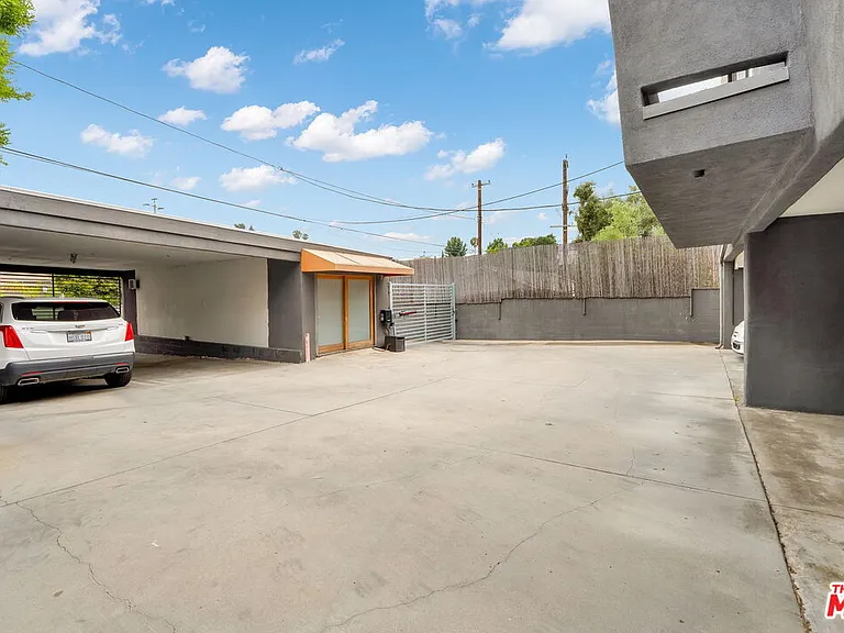 2714 Auburn St #6 — Photo 9