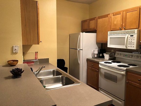 3rd image of 4207 S Dale Mabry Hwy Unit 7102