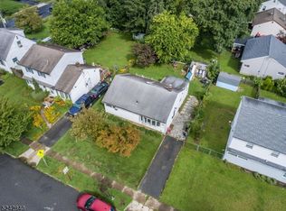 207 Dawes Hwy, Pompton Lakes, NJ 07442
