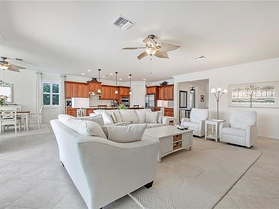 4th image of 15011 Malayan CT