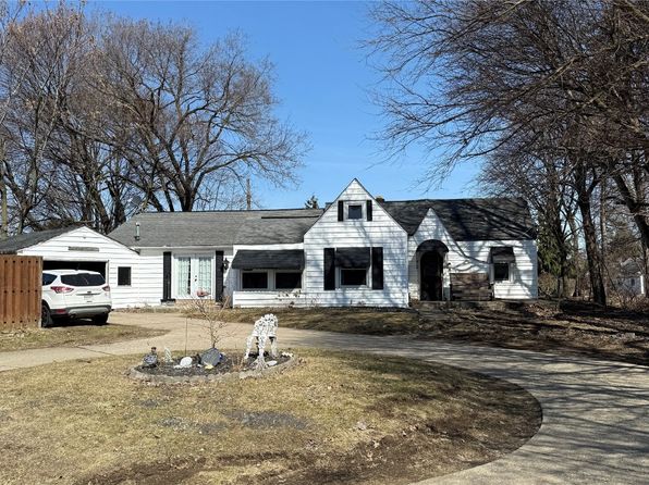 2727 Butt St, Erie, PA 16506