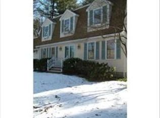 12 Onondaga Ln, Medfield, MA 02052