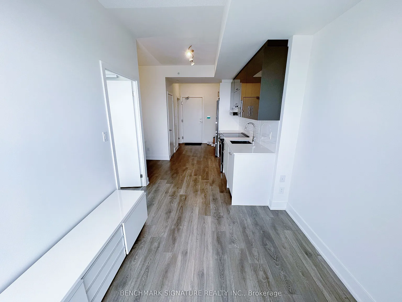 2 bed, $2,350 — Photo 4
