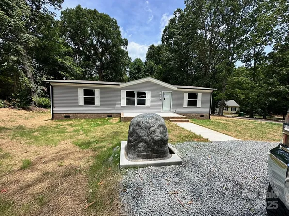 4797 State Highway 73, Iron Station, NC 28080