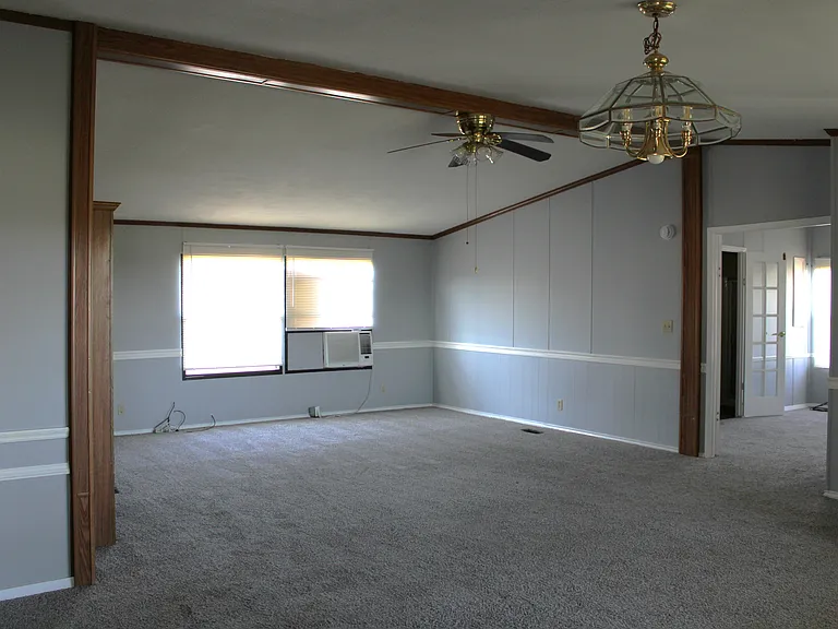 8644 Dustin Dr — Photo 6