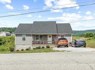 2190 Sullivan Knowles Rd, Sparta, TN 38583