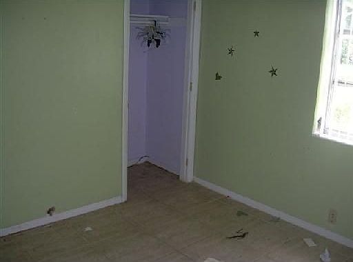 2nd image of 109 Harvard Rd
