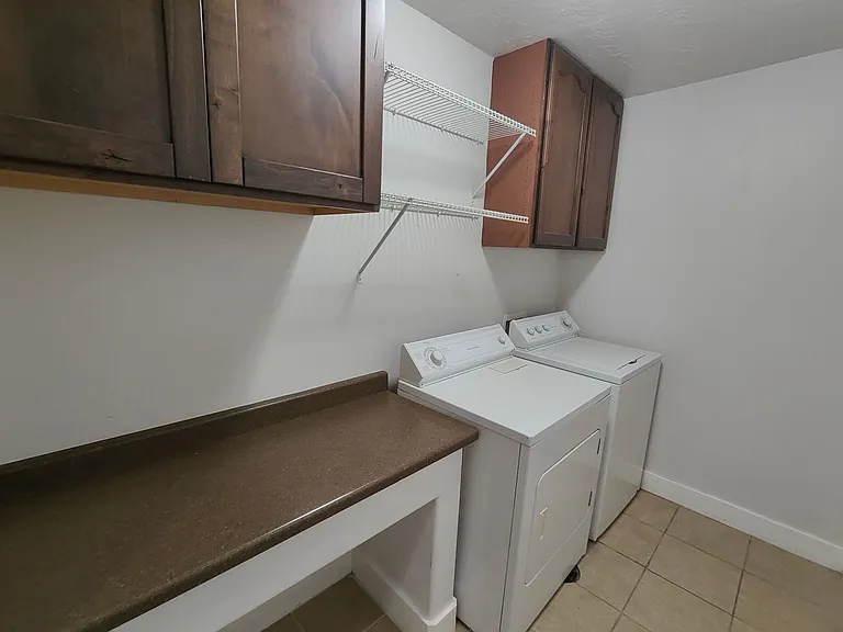 91 W Springview Dr — Photo 10