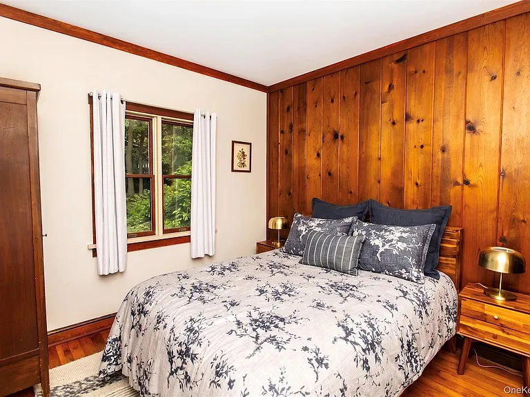 11 Locust Dr — Photo 12