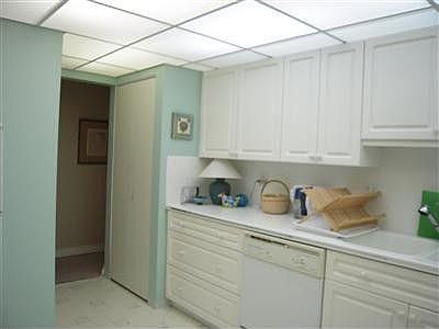 5th image of 1737 Harbor Ave Sw S301 #S301