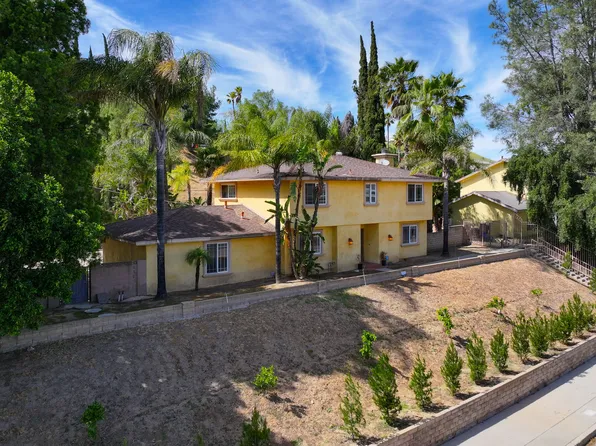 8743 Topanga Canyon Blvd, Canoga Park, CA 91304