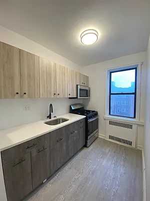 Rented by City Prime Commercial Realty  | media 1