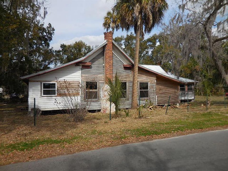 1st image of 304 NE 2nd St