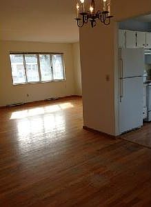 3rd image of 1222 Deliquia Dr