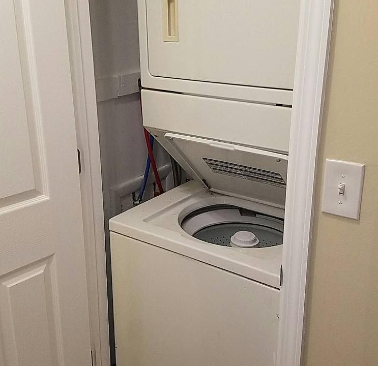 1st image of 1 Oxford Pl