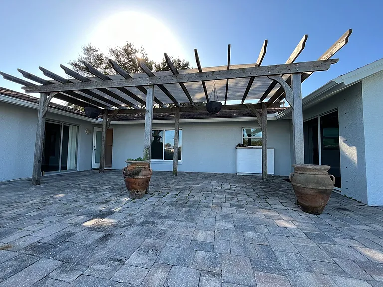 415 Aruba Ct — Photo 3