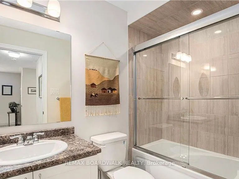 741 Derreen Ave — Photo 15