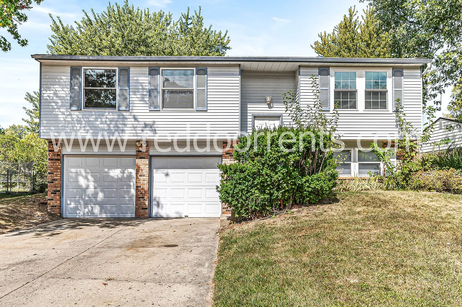 5338 Armstrong Dr photo 1