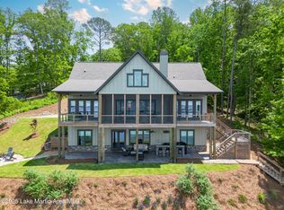 235 Oak Hl, Jacksons Gap, AL 36861