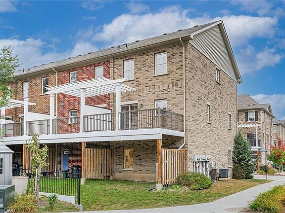 3rd image of 3 Oxfordshire Ln