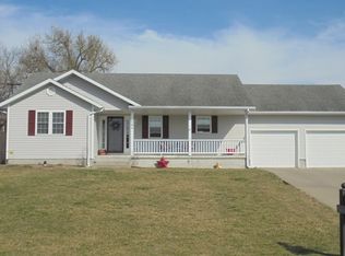245 Garr Field Ave, Chillicothe, MO 64601