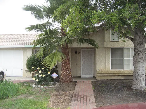1939 Hooper Dr Photo 1