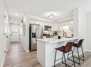 2207 2nd Ave N, Minneapolis, MN 55405